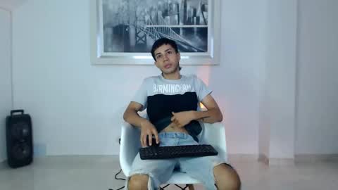 valen paul online show from November 11, 8:42 pm