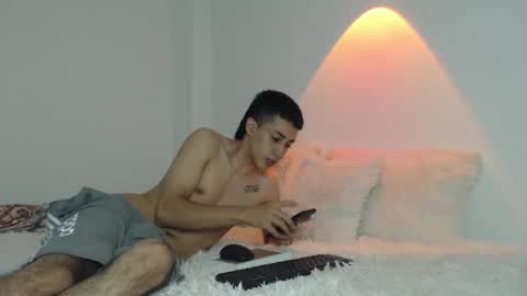 valen paul online show from November 29, 4:37 am