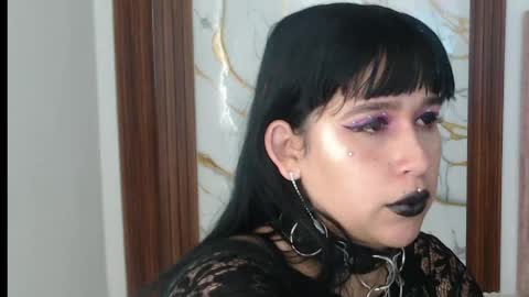 valen_ross7 online show from April 8, 8:47 am