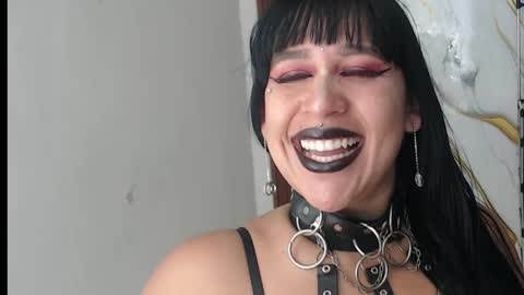 valen_ross7 online show from April 27, 7:28 am