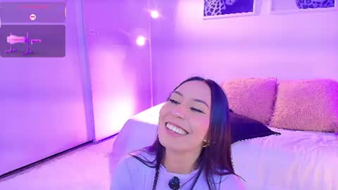 Snapshot of valen_ross_ chatting on June 26, 12:37 am valentina Rossi 3 online show from June 26, 12:37 am