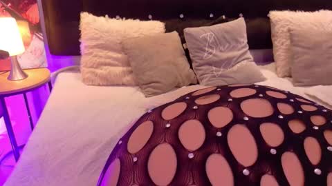 Valen Scott online show from January 7, 1:46 pm