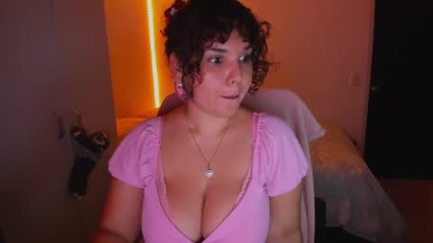 valen_smile_ online show from December 23, 4:44 am