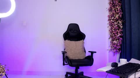 valentina online show from December 2, 2:08 pm