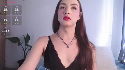 IG-valen mendoza99  twitter valenthompson99 online show from April 19, 5:23 pm