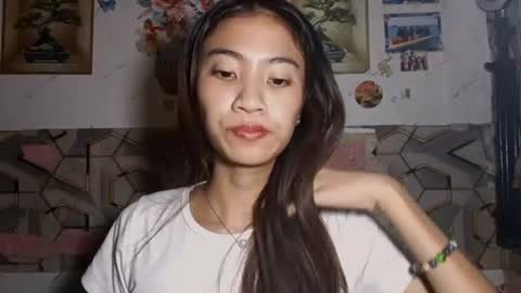 Snapshot of valenciasumney chatting on June 9, 4:18 pm Camille online show from June 9, 4:18 pm