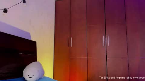   Valentin  independent Cam Boy     online show from December 29, 11:18 am