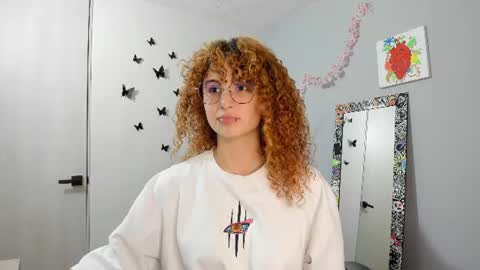 Snapshot of valent_27 chatting on July 12, 11:51 pm Valentina online show from July 12, 11:51 pm