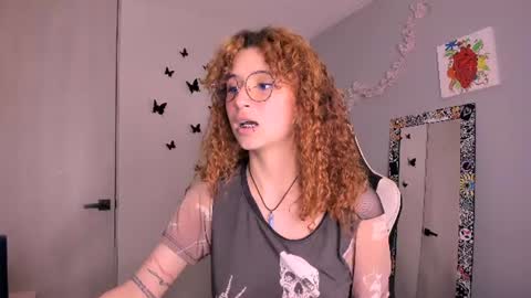 Snapshot of valent_27 chatting on July 27, 1:01 am Valentina online show from July 27, 1:01 am