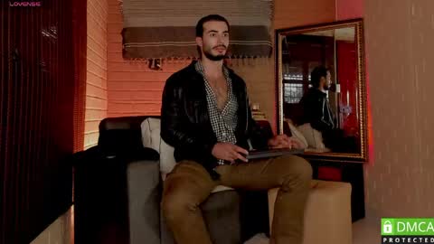 valentin_hoffman online show from April 19, 12:15 pm