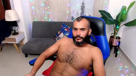 Valentine online show from December 7, 5:53 pm