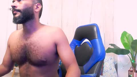 Valentine online show from December 13, 6:49 pm