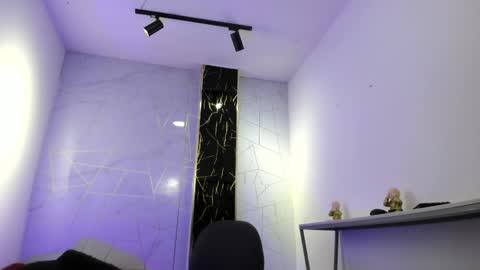 VALENTIN  online show from April 22, 2:47 am