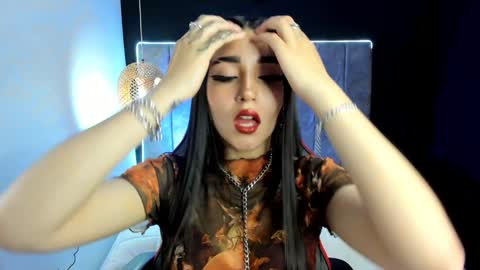 Snapshot of valentina_asmodea chatting on December 8, 8:15 pm VALENTINA online show from December 8, 8:15 pm