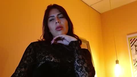 valen online show from February 4, 6:47 pm