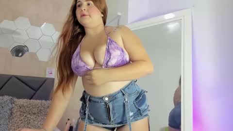 Velentina  online show from September 20, 2:29 pm