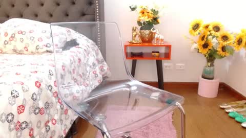 Snapshot of valentina_ferrer0 chatting on December 27, 9:32 pm Valen Ferrer online show from December 27, 9:32 pm