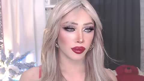 Amanda online show from April 3, 5:11 pm