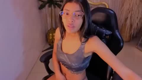 Snapshot of valentina_gomez_s chatting on July 8, 12:42 pm Valentina online show from July 8, 12:42 pm
