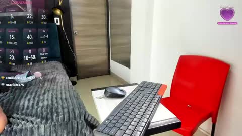 valentina_herrrera online show from April 21, 5:28 pm