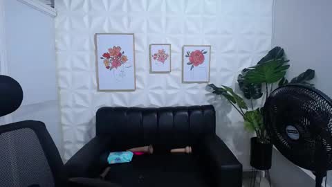 Valentina  online show from March 5, 7:38 am