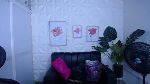 Valentina  online show from September 20, 10:44 pm