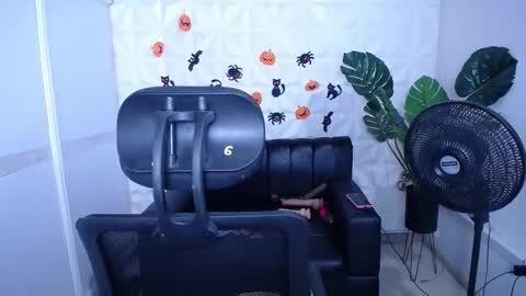 Valentina  online show from October 1, 11:00 pm