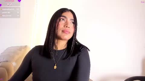 Snapshot of valentina_noa chatting on July 6, 3:03 pm Valentina online show from July 6, 3:03 pm