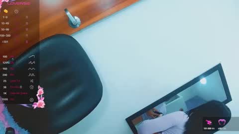 Snapshot of valentina_princess_ chatting on February 6, 4:10 am valentina_princess_ online show from February 6, 4:10 am