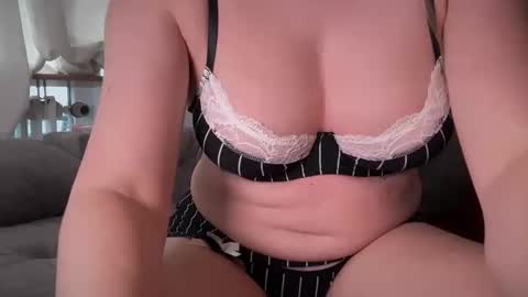 Valentina online show from September 17, 8:05 am