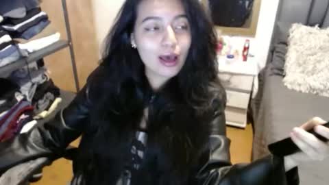 valentinasmith18 online show from January 9, 12:13 am