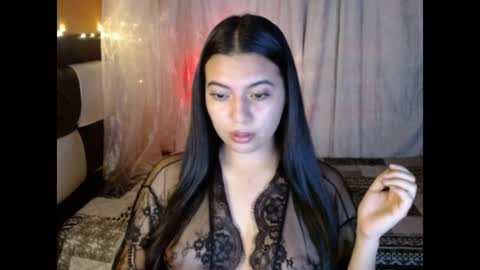 Snapshot of valentinasmith18 chatting on July 8, 2:16 am valentinasmith18 online show from July 8, 2:16 am