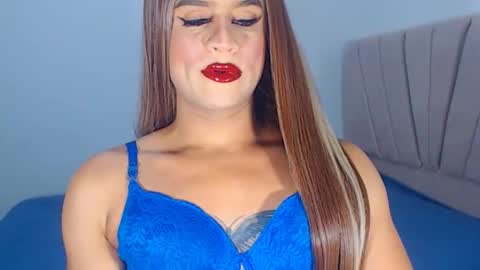 VALENTINA   online show from December 5, 6:26 pm