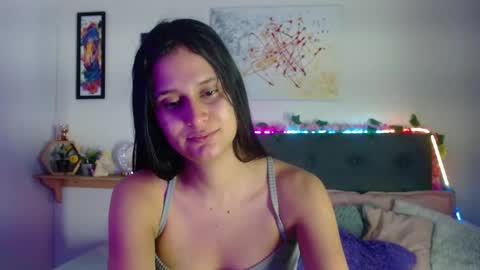 V A L E N T I N I online show from December 3, 7:34 pm