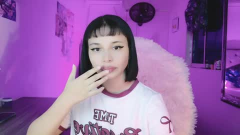 Danielle  Please help me to reach 300 thumbs up online show from February 2, 7:29 am