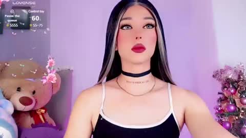 Snapshot of valentinne_marian chatting on December 29, 6:35 am Marian online show from December 29, 6:35 am