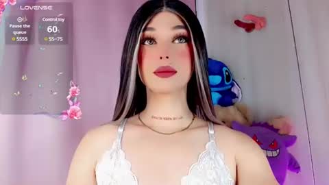 Snapshot of valentinne_marian chatting on January 26, 2:56 am Marian online show from January 26, 2:56 am