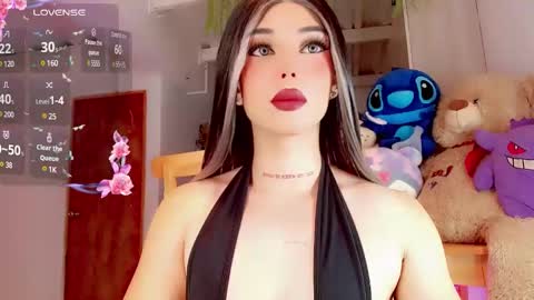 Snapshot of valentinne_marian chatting on February 16, 4:31 am Marian online show from February 16, 4:31 am