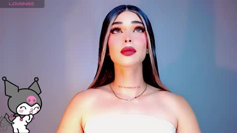 Snapshot of valentinne_marian chatting on October 14, 6:03 am Marian online show from October 14, 6:03 am