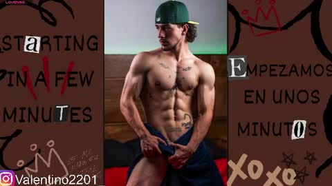 Snapshot of valentino_2201 chatting on July 7, 3:09 am Valentino - 15 OFF valentino2201 online show from July 7, 3:09 am