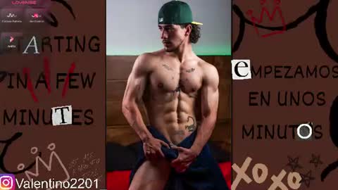 Snapshot of valentino_2201 chatting on July 17, 3:13 am Valentino - 15 OFF valentino2201 online show from July 17, 3:13 am