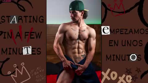 Snapshot of valentino_2201 chatting on August 9, 2:02 am Valentino - 15 OFF valentino2201 online show from August 9, 2:02 am
