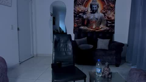    online show from October 28, 8:22 pm