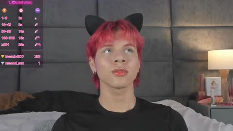 Snapshot of valentino_moon chatting on December 4, 7:06 am valentino moon online show from December 4, 7:06 am