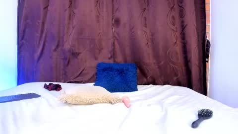 VALENTINO MOURA online show from February 27, 3:15 pm