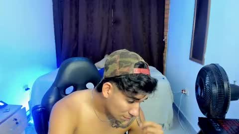 VALENTINO MOURA online show from March 3, 4:03 pm