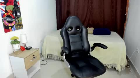 VALENTINO MOURA online show from March 7, 12:12 pm