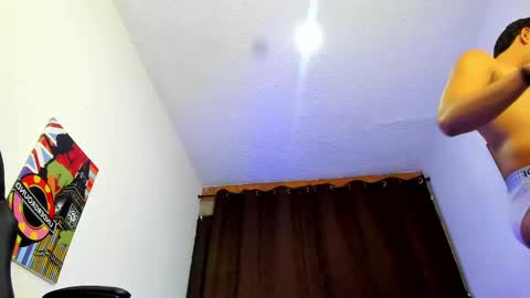 VALENTINO MOURA online show from March 12, 12:15 pm