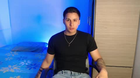 VALENTINO online show from November 13, 7:13 pm