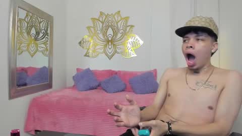 Snapshot of valeperez24 chatting on February 27, 1:16 am Valery And Daniel online show from February 27, 1:16 am